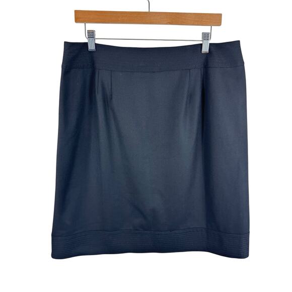 Ann Taylor Black Button Front Lined Straight Above Knee Dressy Skirt Size 14 - Picture 2 of 6